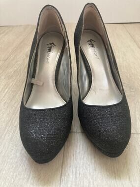 Fioni Charcoal Sparkly Heels, Size 6.5